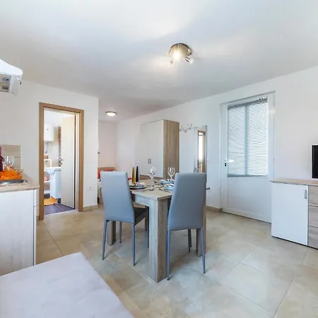 Stunning In With Kitchen Διαμέρισμα Trget