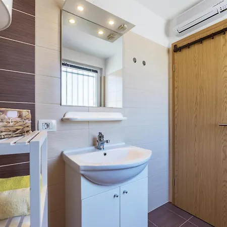 Apartment Amazing In With Wifi Trget