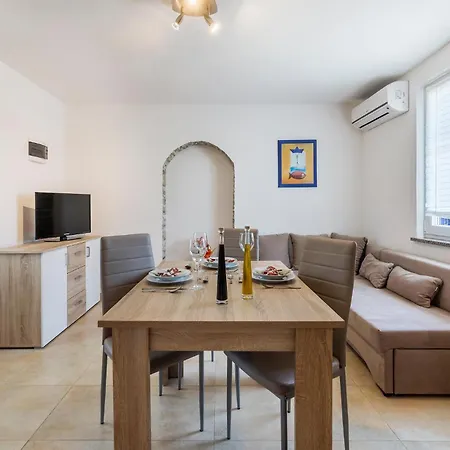 Stunning In With Kitchen * Trget